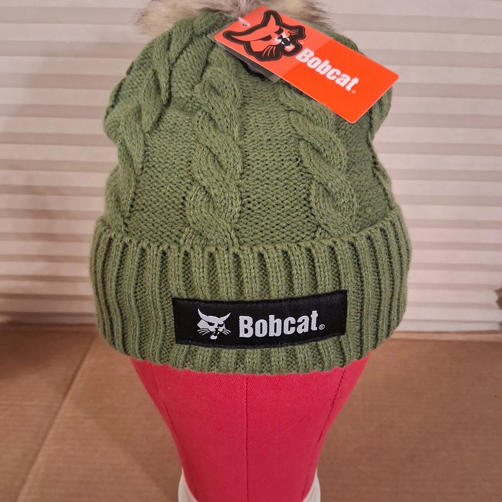 Green Women's Bobcat Cable Knit Beanie With Pom-Pom OSFM